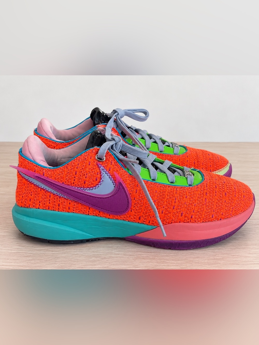 Nike LeBron 20 Chosen 1 Basketball Shoes Orange Multicolor Men’s 7.5 DJ5423-800